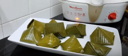 Indonesian Cuisine: Kuih Puthu