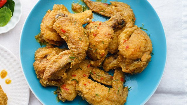 Salted Egg Chicken Wings - Daily Makan