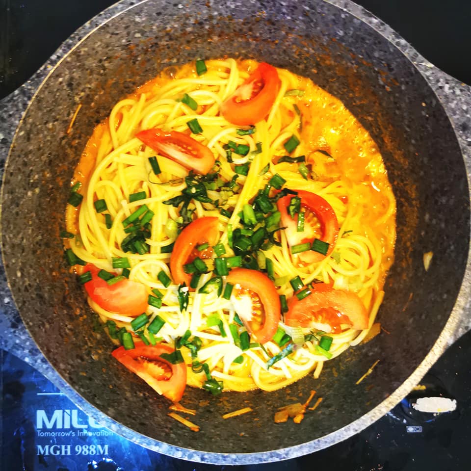 tomyam spaghetti