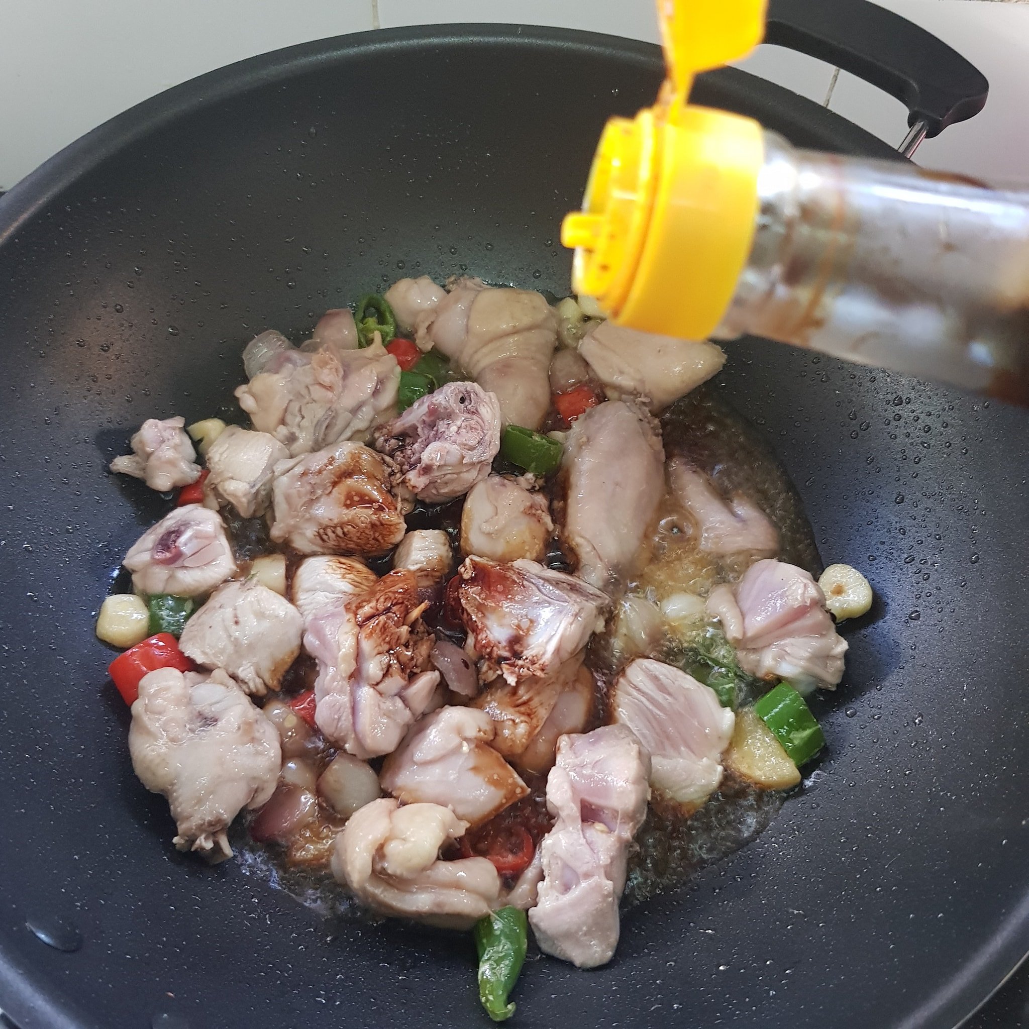 AYAM MASAK KICAP KERING