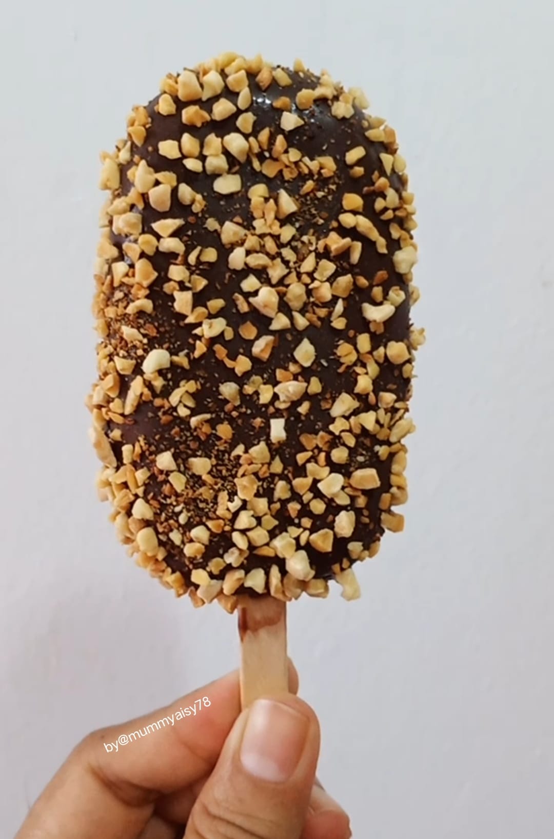 AIS KRIM MEWAH ALA MAGNUM