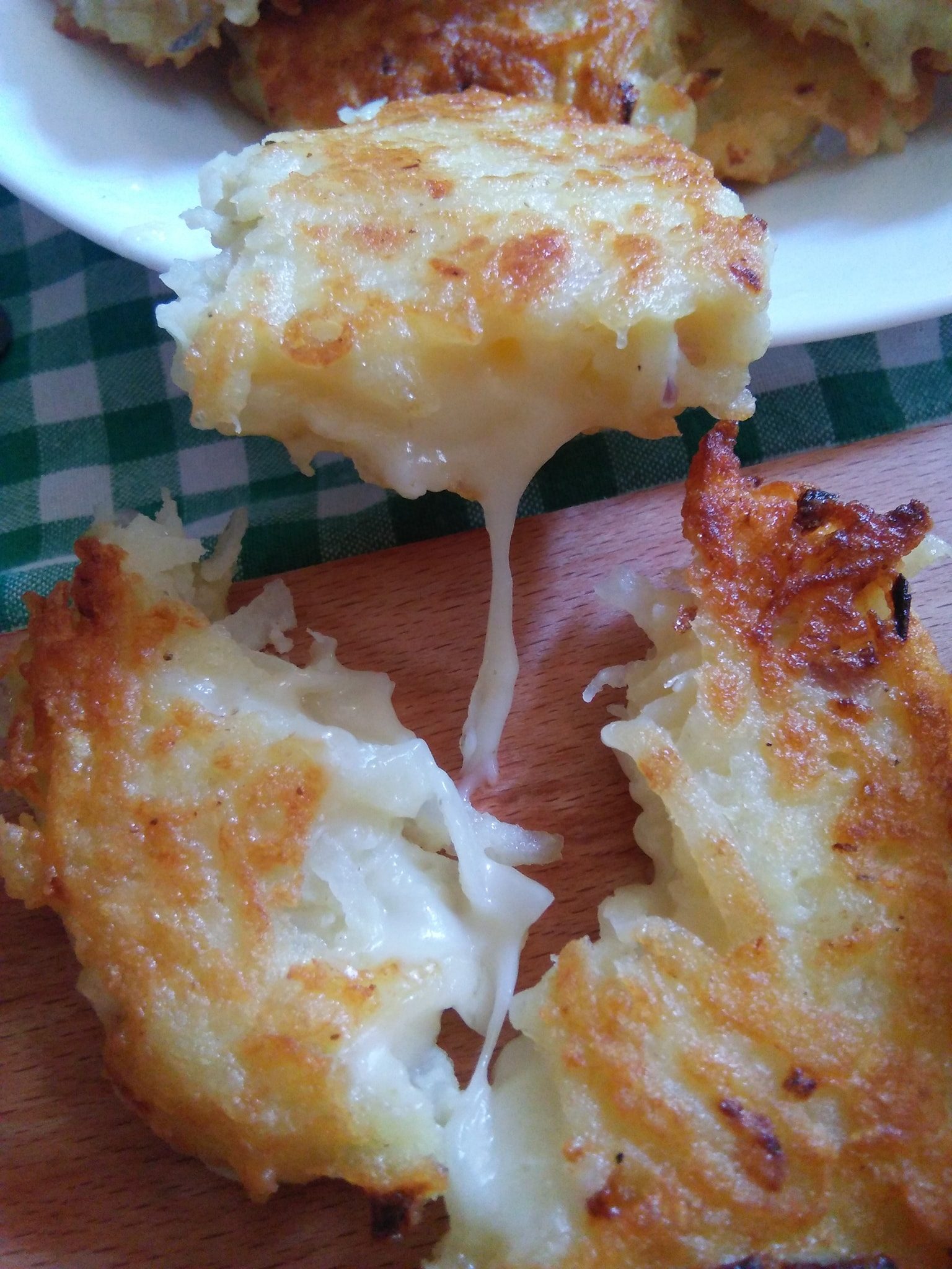 CHEESY HASH BROWN