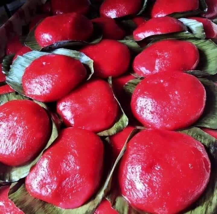 Kuih Pulut Merah Inti Kacang