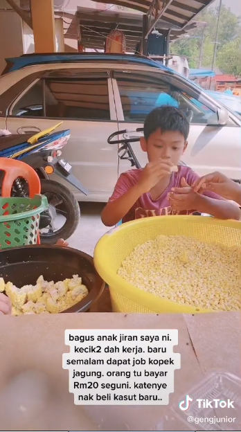 kerja kupas jagung