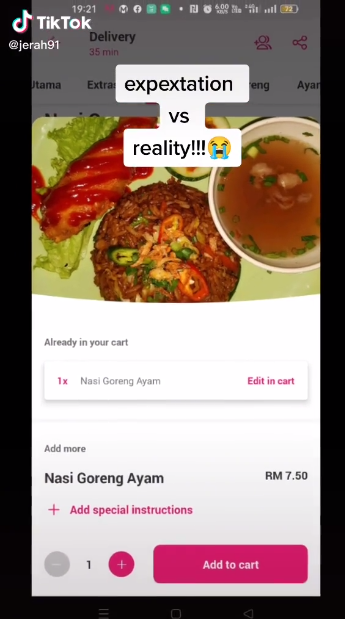 NASI GORENG YANG DIBELI TAK SAMA