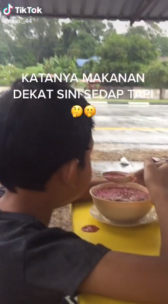 makan di dalam semak