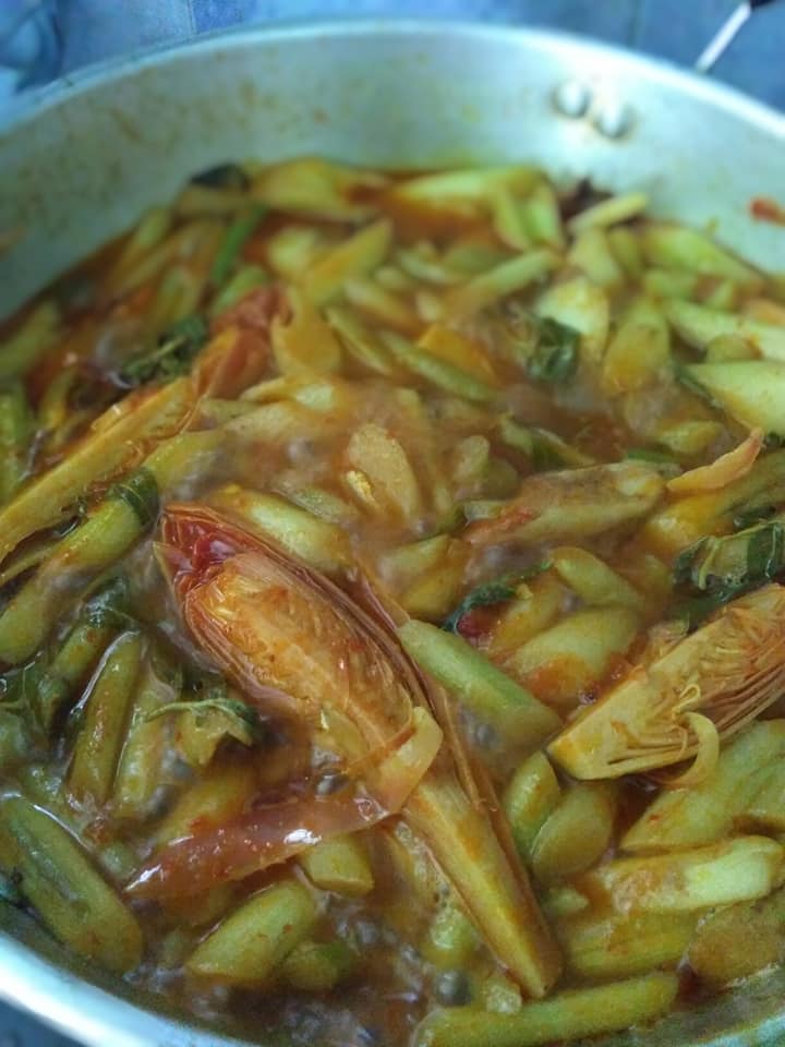 asam pedas keladi