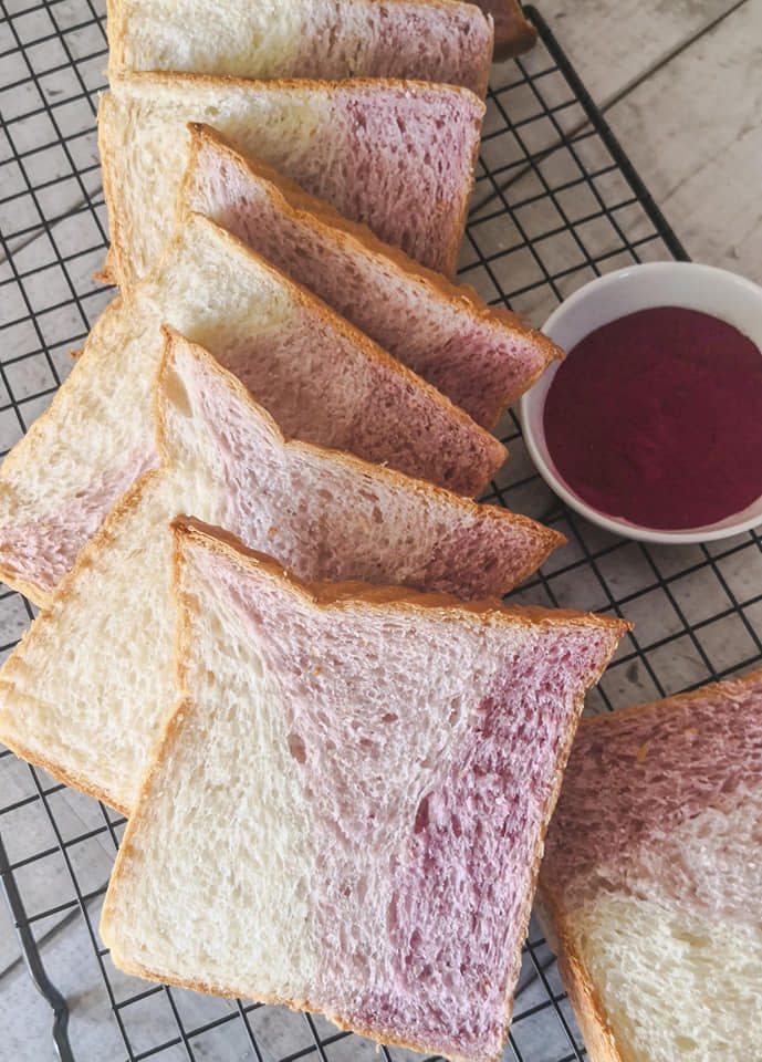 DREAMY PASTEL BREAD