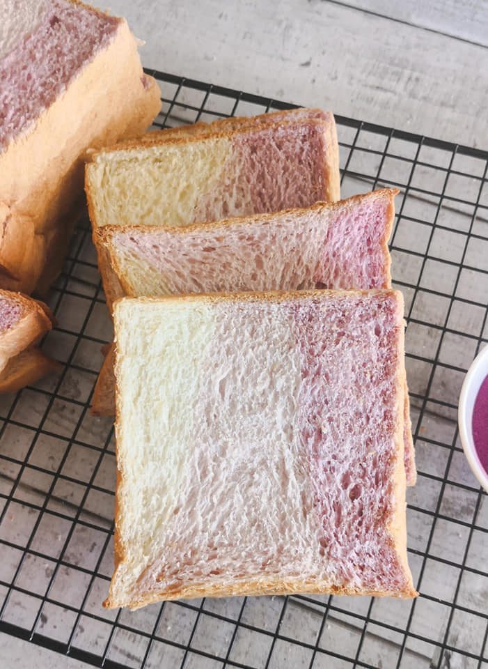 DREAMY PASTEL BREAD