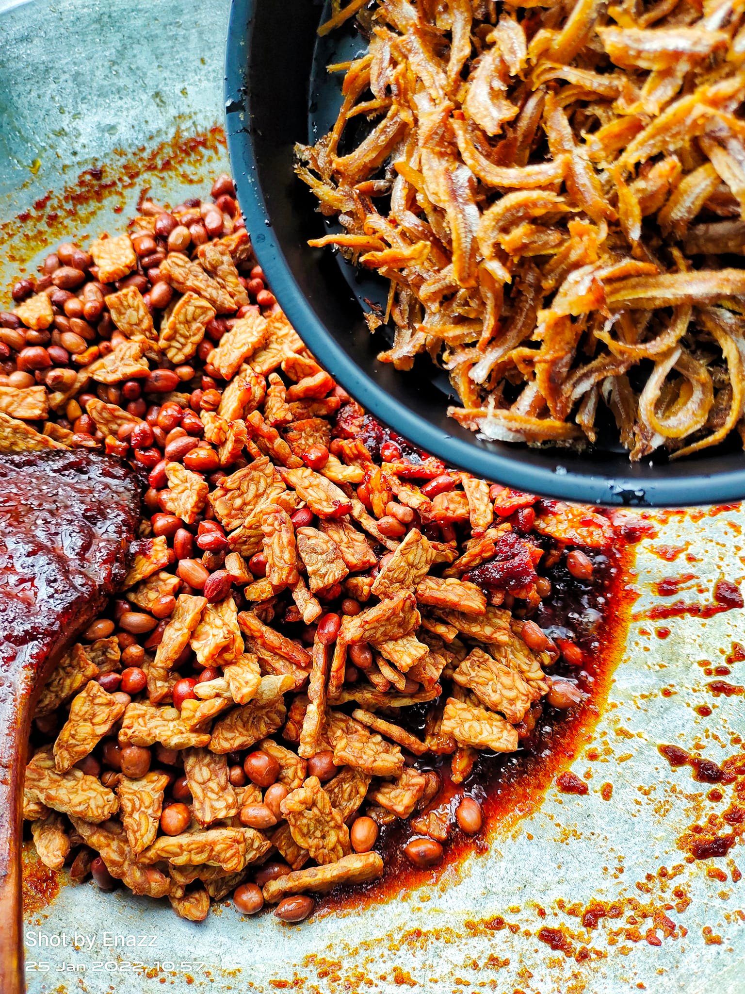 SAMBAL TEMPE IKAN BILIS KACANG