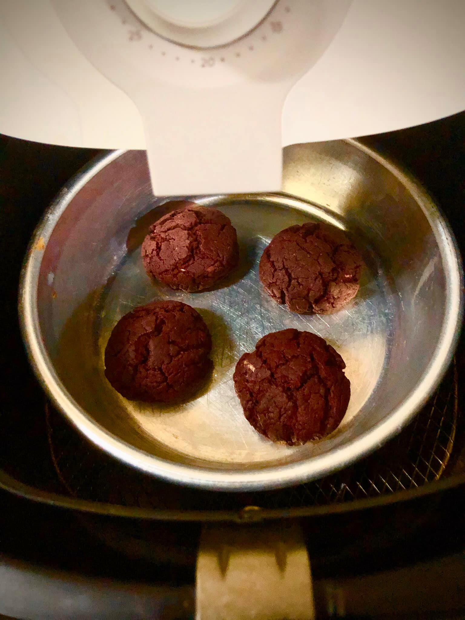 Cream Cheese Red Velvet Cookies