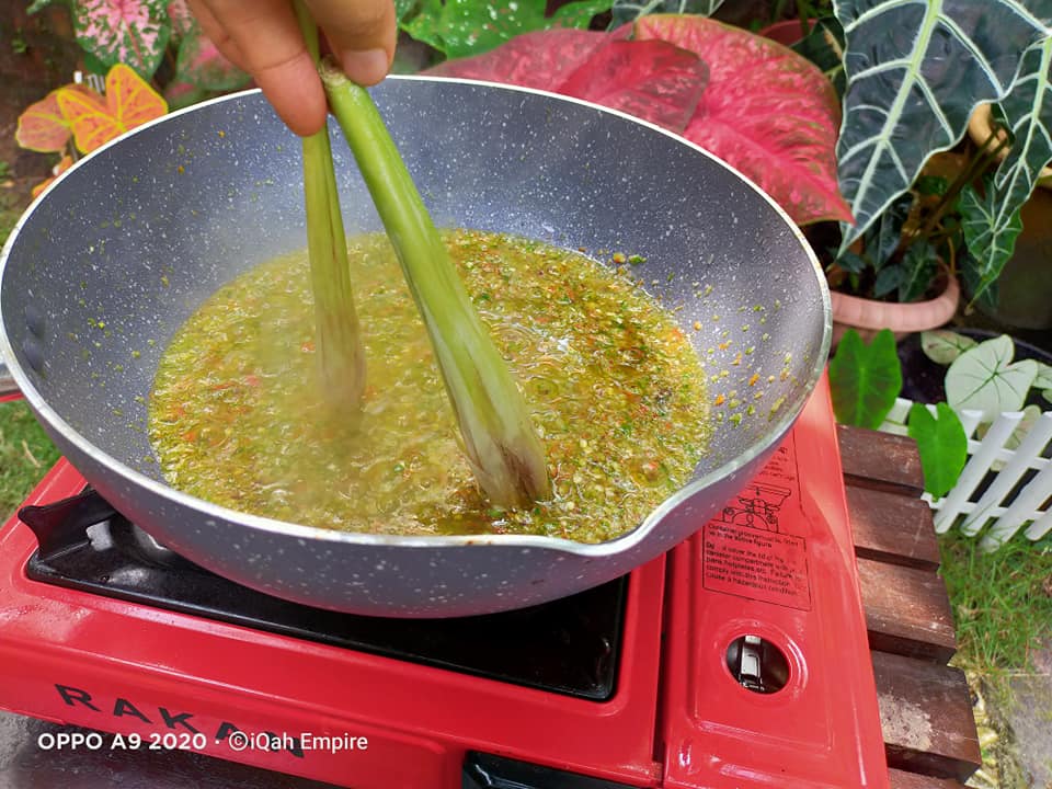 Ayam Serai Tumis