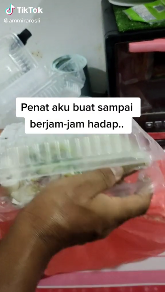 PENAT BUAT LAKSAM