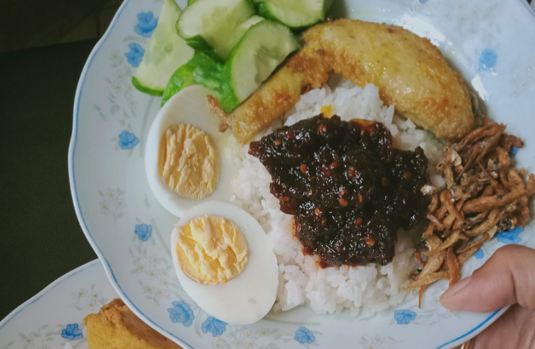 sambal nasi lemak kesukaan