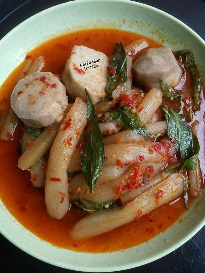 ASAM PEDAS UBI KELADI