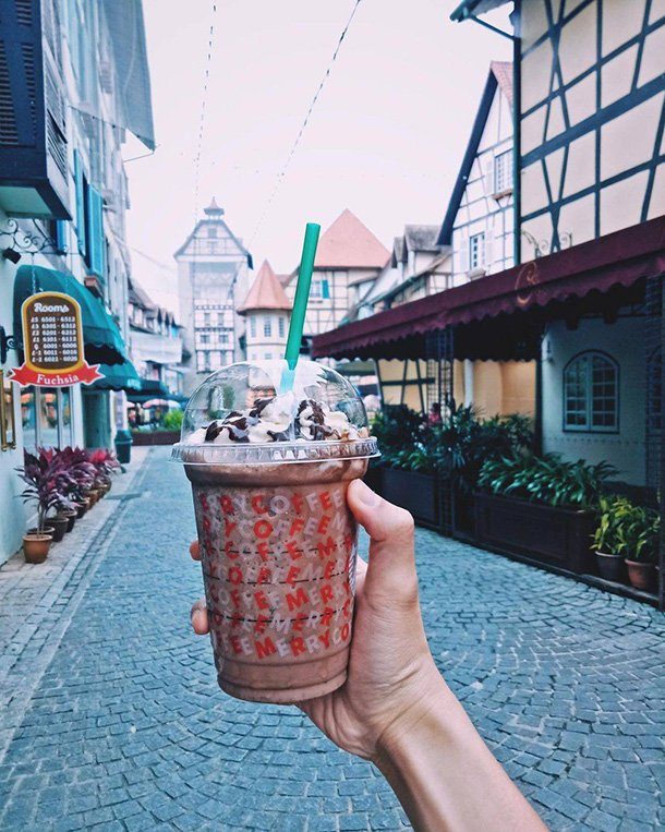 Starbucks Paling Unik