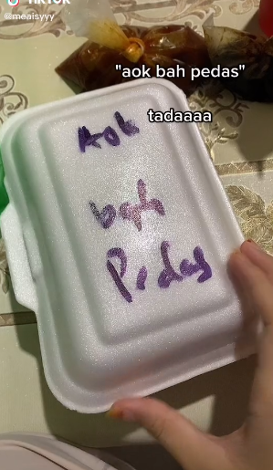 Minta Ayam Geprek Extra Pedas