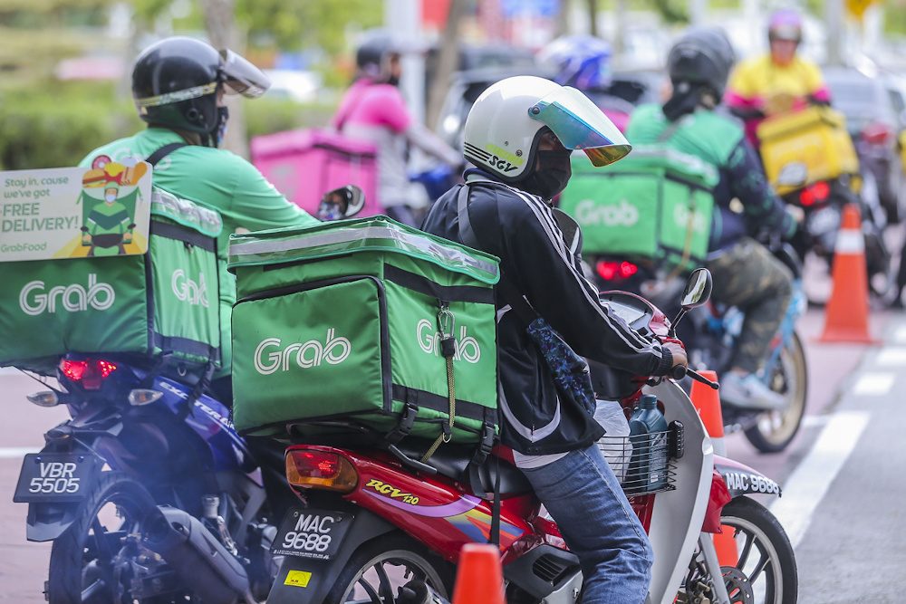 Grab kurangkan fare