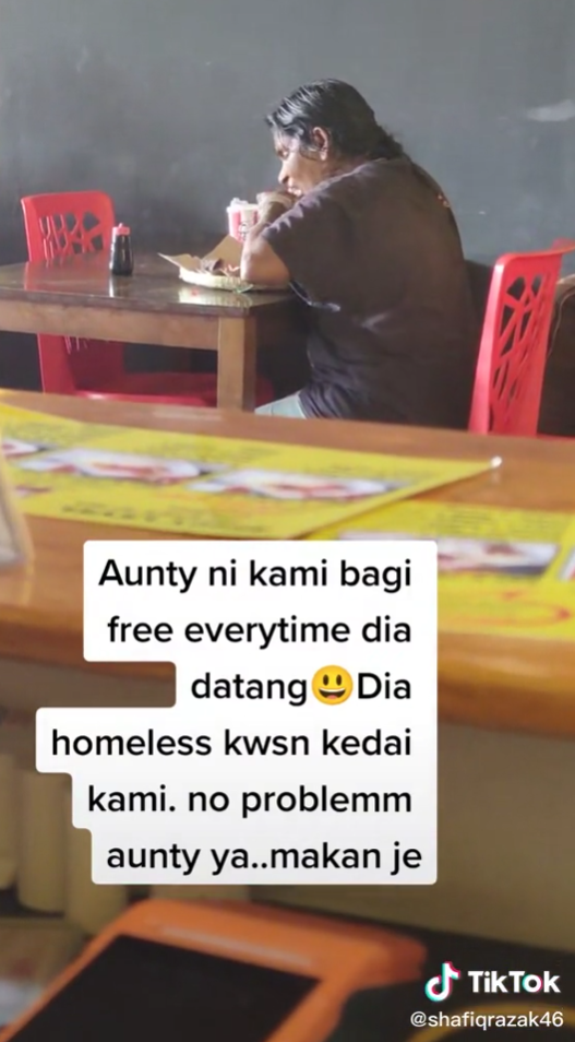 beri makan gelandangan