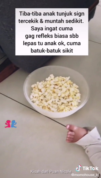 Anak Kecil Makan Popcorn