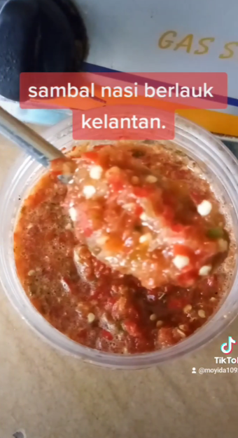 sambal nasi berlauk Kelantan