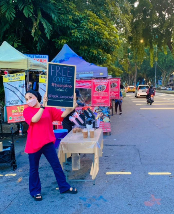 niaga kopi tepi jalan