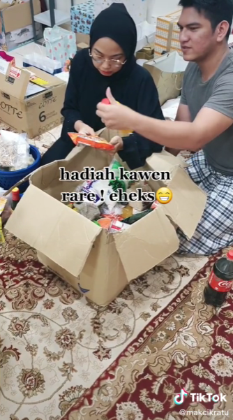 hadiah kahwin