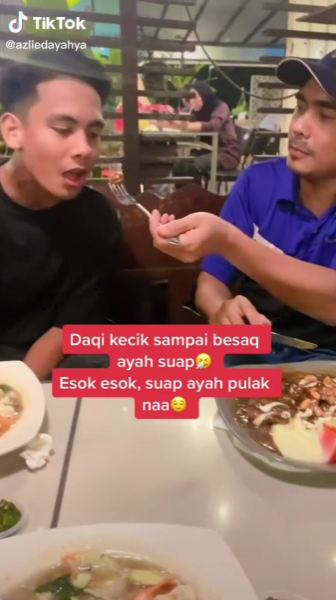 Minta Ayah Suap