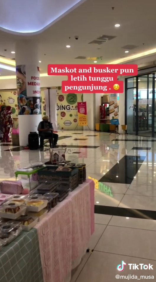 peniaga kesal pengunjung sedikit