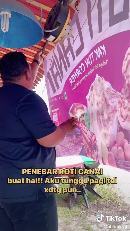 peniaga kedai makan kesal