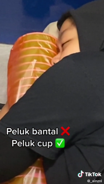 Bantal-Peluk