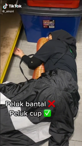 Bantal-Peluk