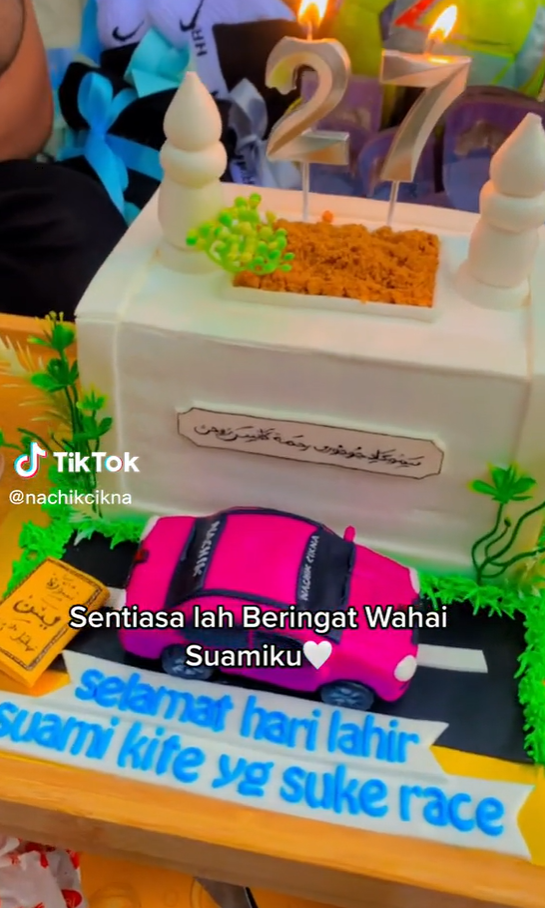 kek bentuk kubur