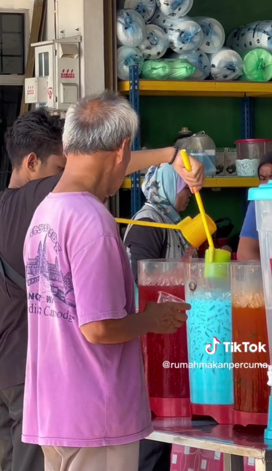 Rumah Makan PercumaRumah Makan Percuma