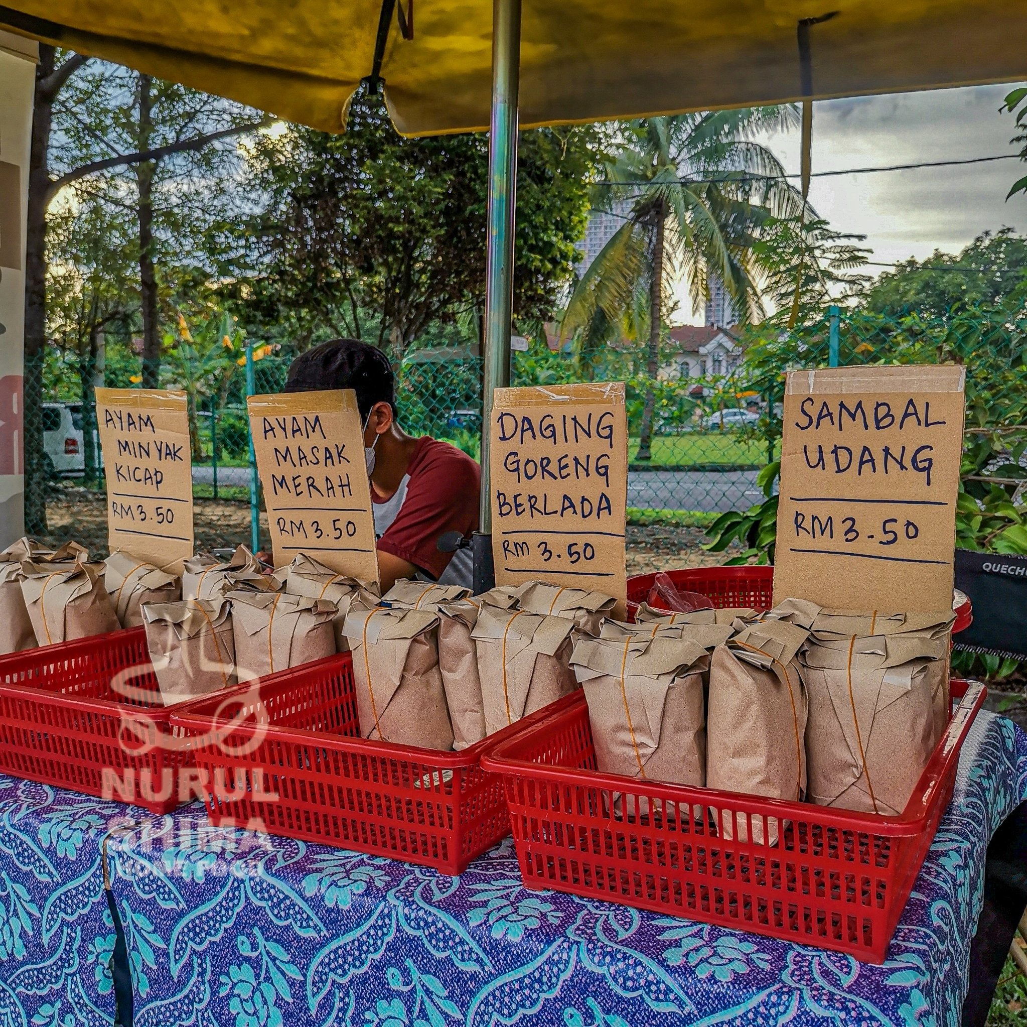 penjual nasi jalanan