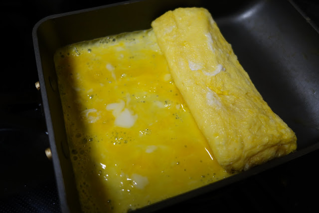 Roll omelette