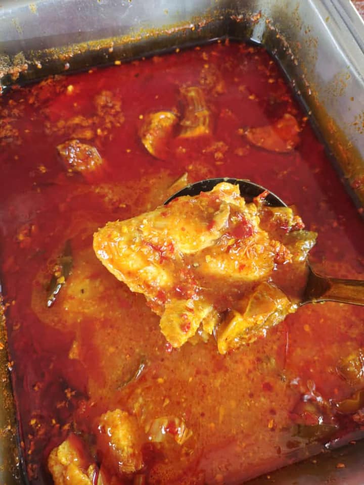 Asam Pedas Ayam Menantu Hantu