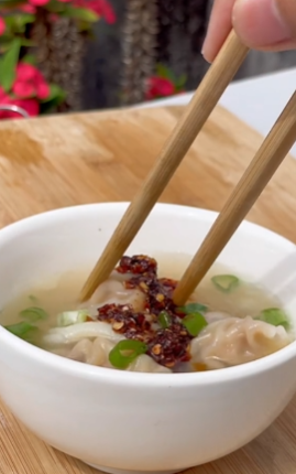 Dumpling Soup Spicy With Chili Oil