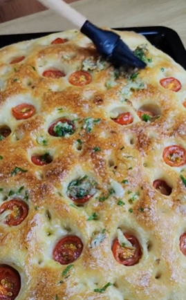 Roti Tanpa Uli (Foccacia)