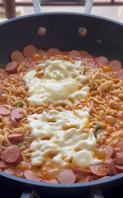 Cili Padi Cheesy Ramen