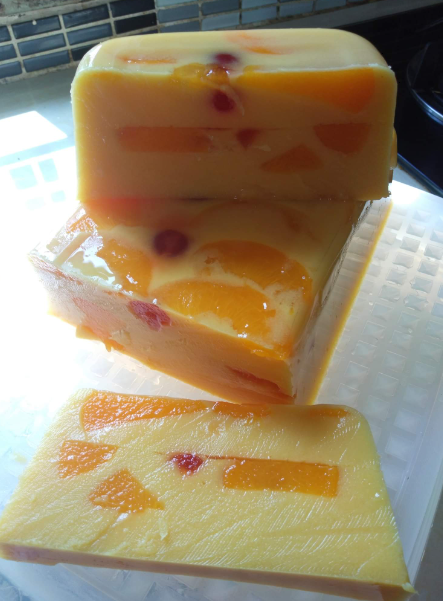 puding buah peach