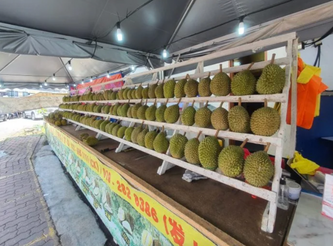 lokasi makan durian 