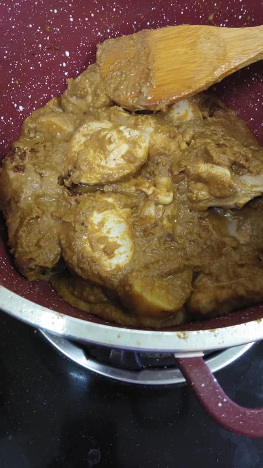 Ayam Masak Kurma Pekat